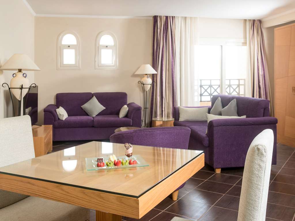 Porto El Jabal Hotel Ajn-Szuhna Szoba fotó